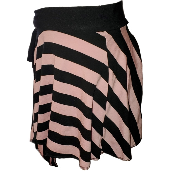 Y2k Asymmetrical Striped Mini Skirt - Picture 4 of 9